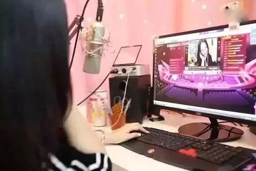 女子爆料商家视频播放  第2张